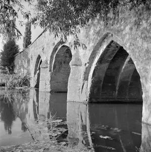 Eric De Mare Drucke: Alter Radcot Brücke A 50 _ 01 573