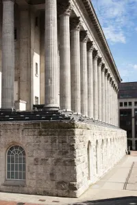 Viktorianische Architektur – Gebäude, Straßen und Sehenswürdigkeiten: Kingsbury Townhall, Birmingham