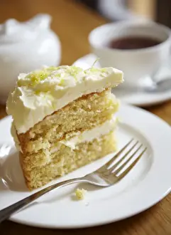 Traditional English Afternoon Tea Drucke: Cake N100345
