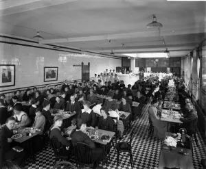 Das Esszimmer im Harrods - BL 24780/06 a