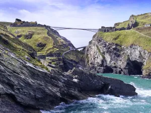 Drucke von Tintagelsburg, Kornwall. Allgemeiner Überblick über den Standort Vereinigtes Königreich Drucke: Tintagel Schloss DP248518