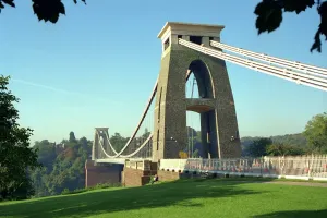 Kliffen Brücke der Klaren Wasserfälle