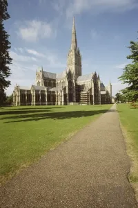 Entdecken Sie Südwestengland: Küste, Landschaft und Reisen: Salisbury Dom