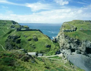 Entdecken Sie Südwestengland: Küste, Landschaft und Reisen: Tintagel Schloss J 850 364