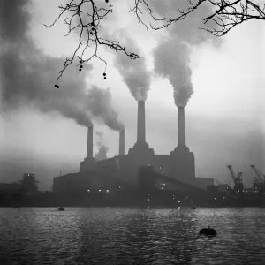 Kraftwerk Battersea A077607