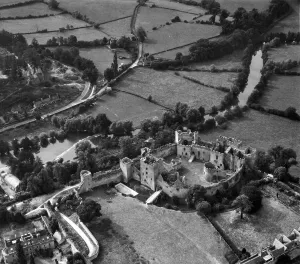 Shropshire Drucke: Ludlow Schloss EAW010350