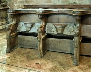 Drucke von Die Peterskollegienkirche in Lich-Gates, Wolverhampton. Innenansicht der Peterskirche mit Emporen und Miserkarten Wolverhampton Drucke: Miseren von DP 044774