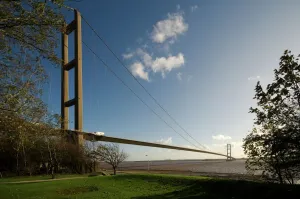Entdecken Sie England – berühmte Sehenswürdigkeiten und Ausflugsziele: Humberbrücke N90-0342