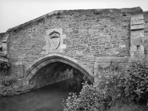Brücken – Flussüberquerungen und Ingenieurbauwerke: Bergbrücke Sessay 14-0067