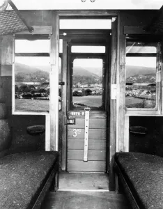British Railway History Drucke: Interior view of composite coach no. 6076
