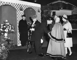 Bristol Temple Meads Station Drucke: Bristol Temple Meads, Queens Visit, 5th December 1958