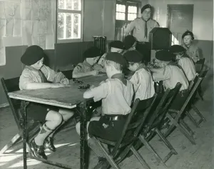 1950er Jahre Kindheit Drucke: Schatzjäger lernen Morsecode