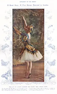 Drucke von Dänische Tänzerin Adeline Genee im Farbfoto mit Schmetterlingskleid während ihrer Aufführung am Londoner Colosseum März 1914 Datum: 1914 Ballett Drucke: Adelina Genée tanzt im Costüm