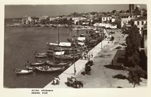 Drucke von Aigina, Griechenland – Hafen/Buchse/Anleger Datum: ca. 1930er Jahre Griechenland Drucke: Aigina, Griechenland - Der Hafen