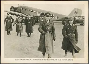 Drucke von Albert Kesselring war Oberbefehlshaber der Luftwaffe. Er wurde nach dem Krieg wegen seines Handelns im Italienfeldzug zuvor verurteilt und ins Gefängnis gebracht; später begnadigt Generäle Und Führer Drucke: Albert Kesselring