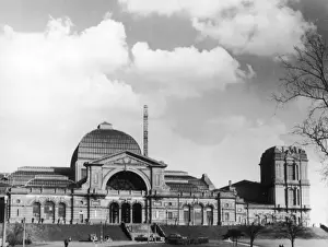 Drucke von Alexandrapalast Norden Londons Engeland. Das Originalgebäude brannte dramatisch im Jahr 1873 nur sechzehn Tage nach seiner Eröffnung nieder, wurde schnell wieder aufgebaut und erneut geöffnet 1875 Art Drucke: Alexandrapalast