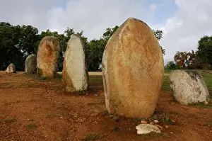 Almendres Cromlech Drucke: Almendres Cromlech. Megalithic complex. Neolithic. Near Evor