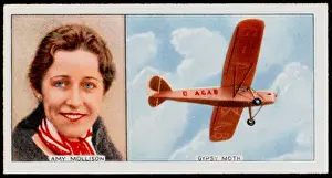 Drucke von Amy Johnson (Frau Mollison), Pionierin britischer Luftfahrerin, und ihre Gypsy-Moth machten mehrere Rekordflüge. Datum: 1903 bis 1941 Schwammspinner Drucke: Amy Johnson / Zigeunermotte
