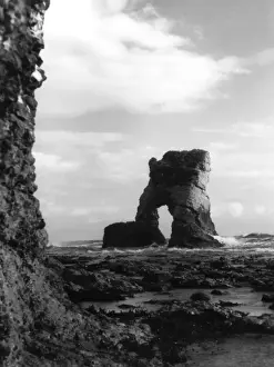 Ancient England Landmarks Drucke: The Arch Rock