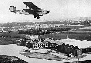 Croydon Airport History Drucke: Argosy over Croydon
