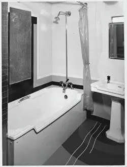 Moderne Badezimmer im Art-Dekostil