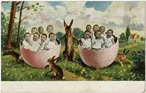 Large Family Portraits Drucke: Babies in broken eggshells
