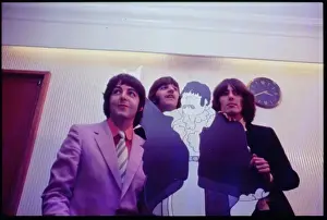 Die Beatles bei der Pressekonferenz für den Film Die Gelbe Schiffe 1968