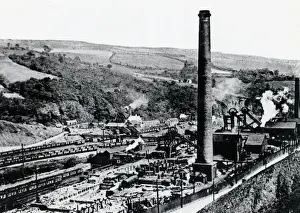 Drucke von Blick auf das Bergwerk von Lewis Merthyr Pit, Bedwas Navigation Colliery im Grafschaft Monmouthshire Südwales Verwandte Bilder Drucke: Bedwas Navigations Kohlebergwerk, Monmouthshire, Südwales
