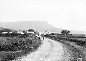 Nordirland Drucke: Kleidung aus Magilligan von Benevenagh