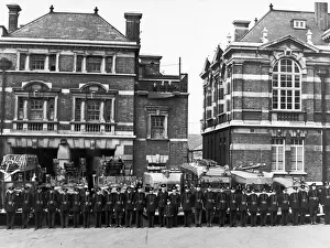 Feuerwehrleute Drucke: Blick nach London - Reguläre und Hilfskräfte Seite an Seite
