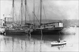 Devon Harbour Scene Drucke: Boats in a Devon harbour