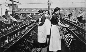 Textile Industry History Drucke: Bobbin Winding