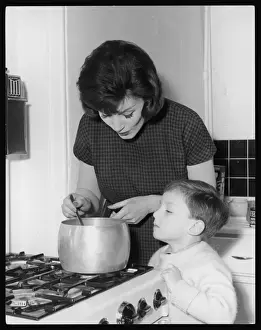 Kitchen Scene Drucke: Boiling Soup