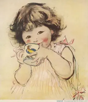 Drucke von Eine fröhliche kleine Mädchen mit braunen Haaren und Augen nimmt aus einem Mugs, das mit einer Malerei eines Huhns geschmückt ist Muriel Dawson Drucke: Frühstück von Muriel Dawson