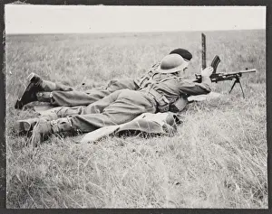 WW2 Soldiers In Action Drucke: Bren practice