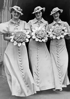 Vintage Wedding Attire Drucke: Three bridesmaids