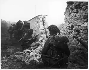 British Troops In France Drucke: British Advancing