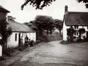 Devon Postman, 1938