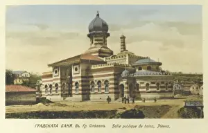 Drucke von Bulgarien - Pleven (Plevna) - das dreistöckige historische Gebäude der ehemaligen öffentlichen Badehäuser in Pleven, das im Jahrzehnt um die 1900er gebaut wurde und an Nikola Lazarov vergeben wurde Neobyzantinische Architektur Drucke: Bulgarien – Plevne – Die Öffentlichen Bäder
