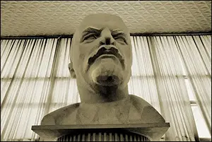 Russian Revolutionary History Drucke: Bust of Lenin, Moscow