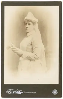 Victorian Nurse Drucke: C19th Nurse / Photo