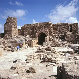 Archaeological Site In Israel Drucke: Caesarea / Crusaders gate