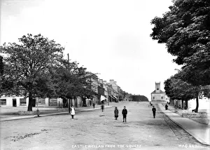 Northern Ireland Street Scene Drucke: Castlewellan from the Square
