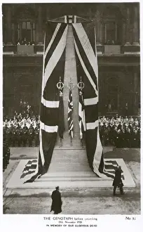 London War Memorial Drucke: The Cenotaph before unveiling