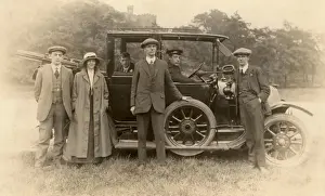Vintage Automobile Drucke: Chaffeaur-driven tourer and passengers