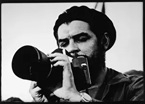 Guerrilla Warfare Expert Drucke: Che Guevara / 1962 / Camera