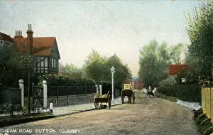 Drucke von Cheamstraße in Sutton nahe Croydon im Landkreis Surrey im Vereinigten Königreich Großbritannien. Zeigt Pferd und Wagen Datum: 1910er Jahre Sutton Drucke: Cheamstraße in Sutton im Landkreis Surrey
