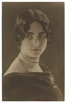 French Actress Dancer Drucke: Cleo De Merode / Postcard