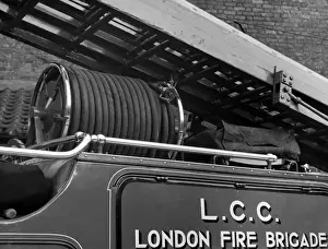 Vintage Fire Engines Drucke: Close-up of LFB fire engine