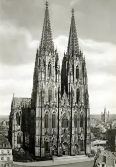 Drucke von Die Kölner Kathedrale (Hohes Domkirchensankt Petrus oder die Hohe Kirche der Heiligen Peter und Maria) ist die größte gotische Kirche in Nordwesteuropa Kölner Dom Drucke: Kölner Dom, Deutschland